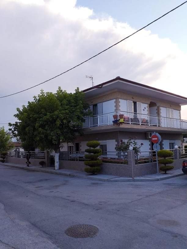 Konstantinos-Elli Rooms Nea Vrasna Exterior photo