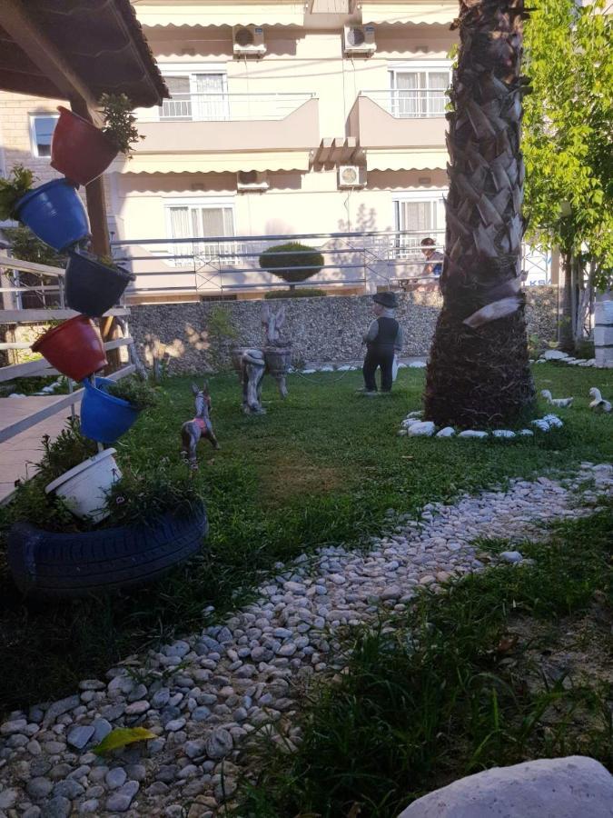 Konstantinos-Elli Rooms Nea Vrasna Exterior photo