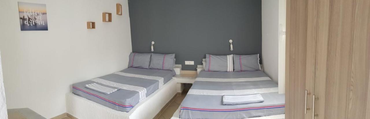Konstantinos-Elli Rooms Nea Vrasna Exterior photo